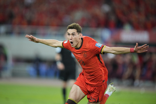 客场连战，磨锋砺刃 请查收利物浦备战国际米兰公开训练直播回放（连客鏖战，锋芒再砺：利物浦备战国米公开训练直播回放）