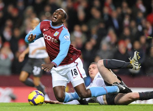 仅相隔3年，菲利佩以球员和主帅身份代表弗拉门戈两夺解放者杯（三年内，菲利佩先球员后主帅，携弗拉门戈两度称雄解放者杯）