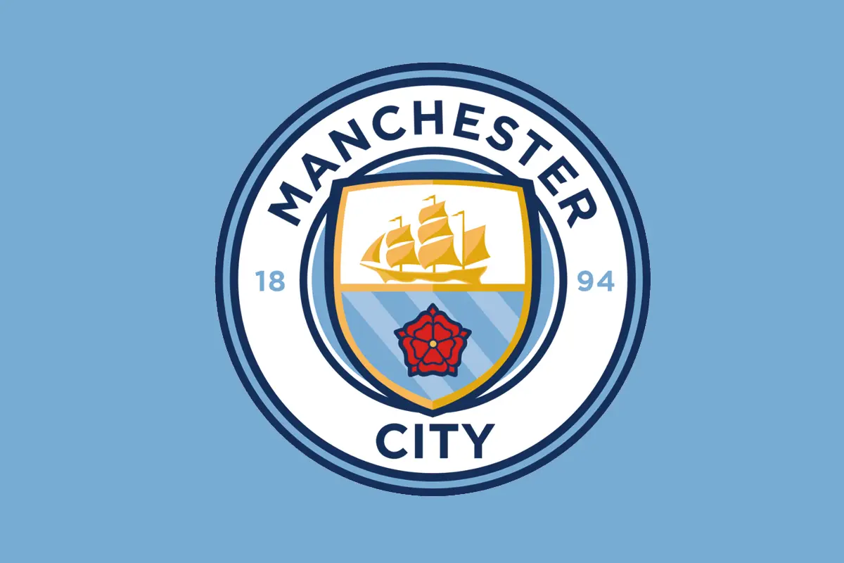 太阳报：麦克托米奈领意甲最佳球员奖，被女友透视着装抢风头（太阳报：麦克托米奈加冕意甲最佳球员，女友透视造型抢镜）