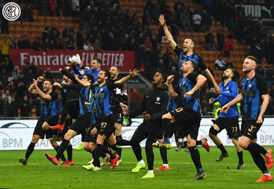 阿斯：一切迹象表明巴尔韦德是肌肉过劳，与对利物浦时相同（阿斯称巴尔韦德或为肌肉疲劳，状况与对阵利物浦时相同）